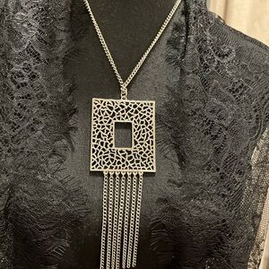 N113 Vintage Silvertone Metal and Chain Tassel Pendant